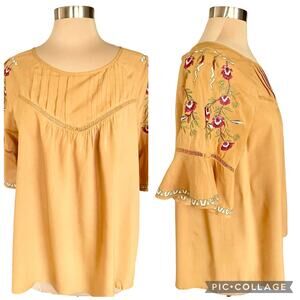 Entro Mustard Top Floral Embroidered Sz M Pleated Bell Sleeves Boho Western